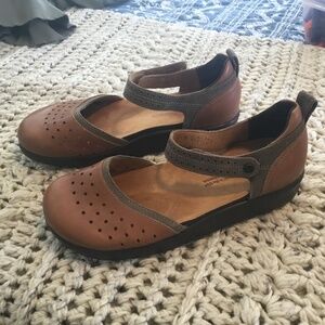 SAS leather Mary Jane clog